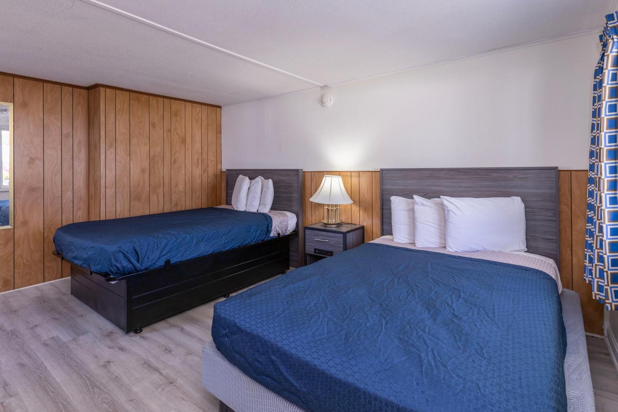 Ne'R Beach Motel Уелс Екстериор снимка