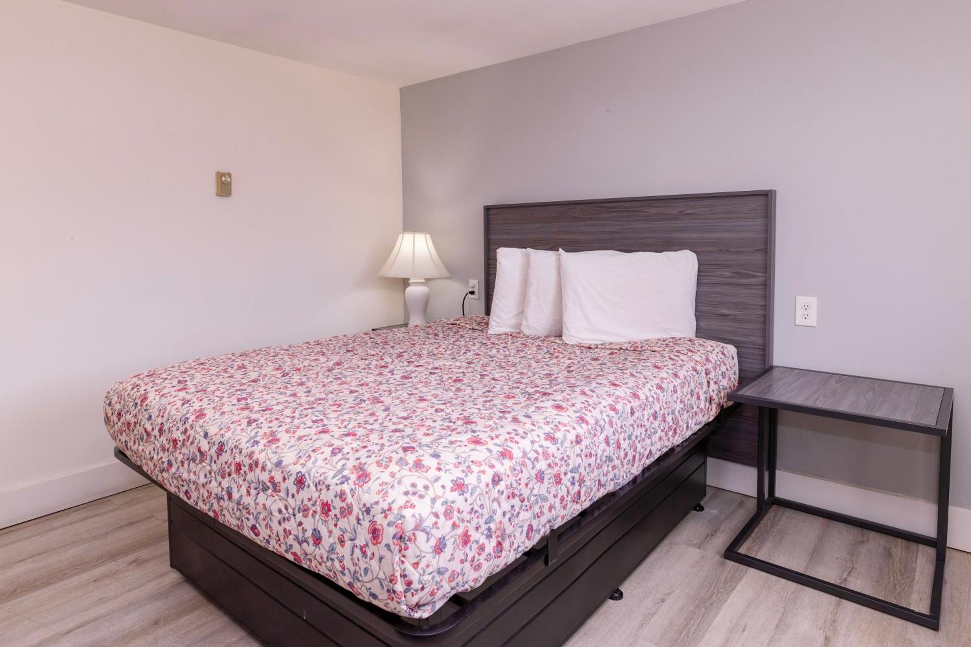 Ne'R Beach Motel Уелс Екстериор снимка